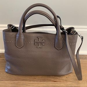 Tory burch tote bag in Beige.